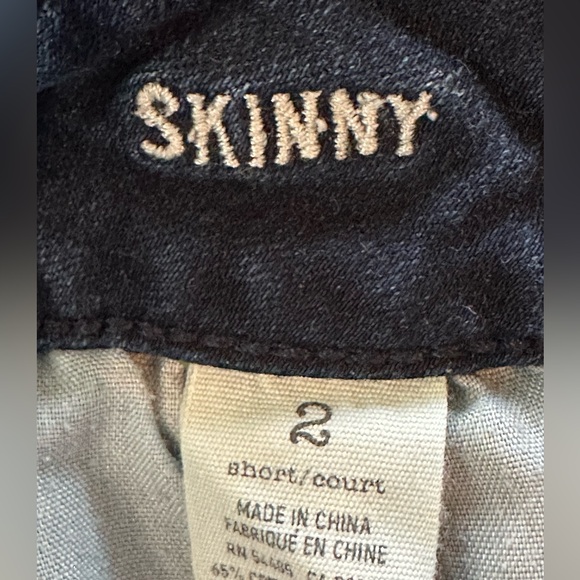 American Eagle Skinny Jeans- Size 2 Short - Picture 7 of 7
